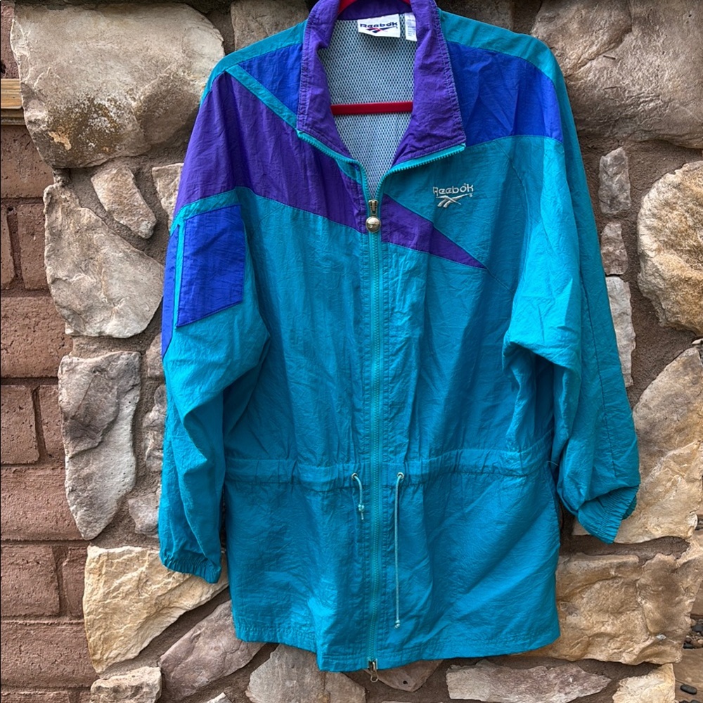 Vintage Reebok Windbreaker Jacket Women’s Size Large Zip Cinched Vented Nylon